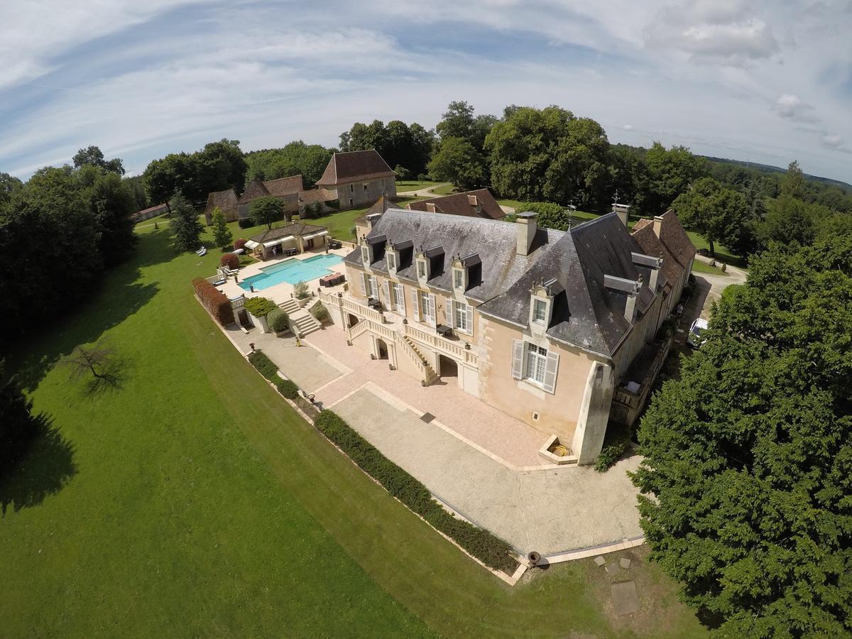 Domaine De La Rocque Bed & Breakfast Liorac-sur-Louyre Exterior photo